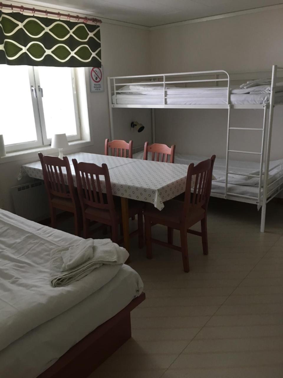 Hotell Restaurang Naemforsen Näsåker Esterno foto